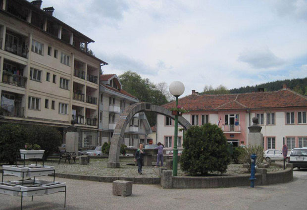 Нико неће стан у сиромашним градовима